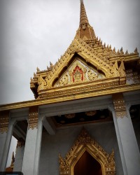 ภาพมุมสูง มองเห็นยอดพระมหามณฑป